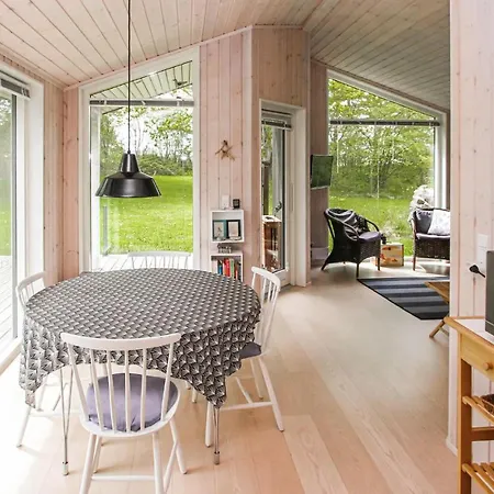 2 Bedroom Pet Friendly In Samso *