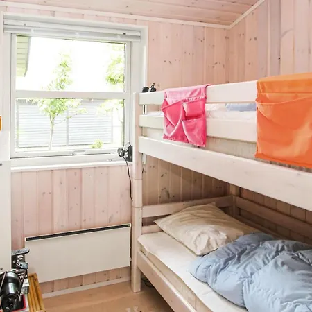 Dom wakacyjny 2 Bedroom Pet Friendly In Samso Samsø